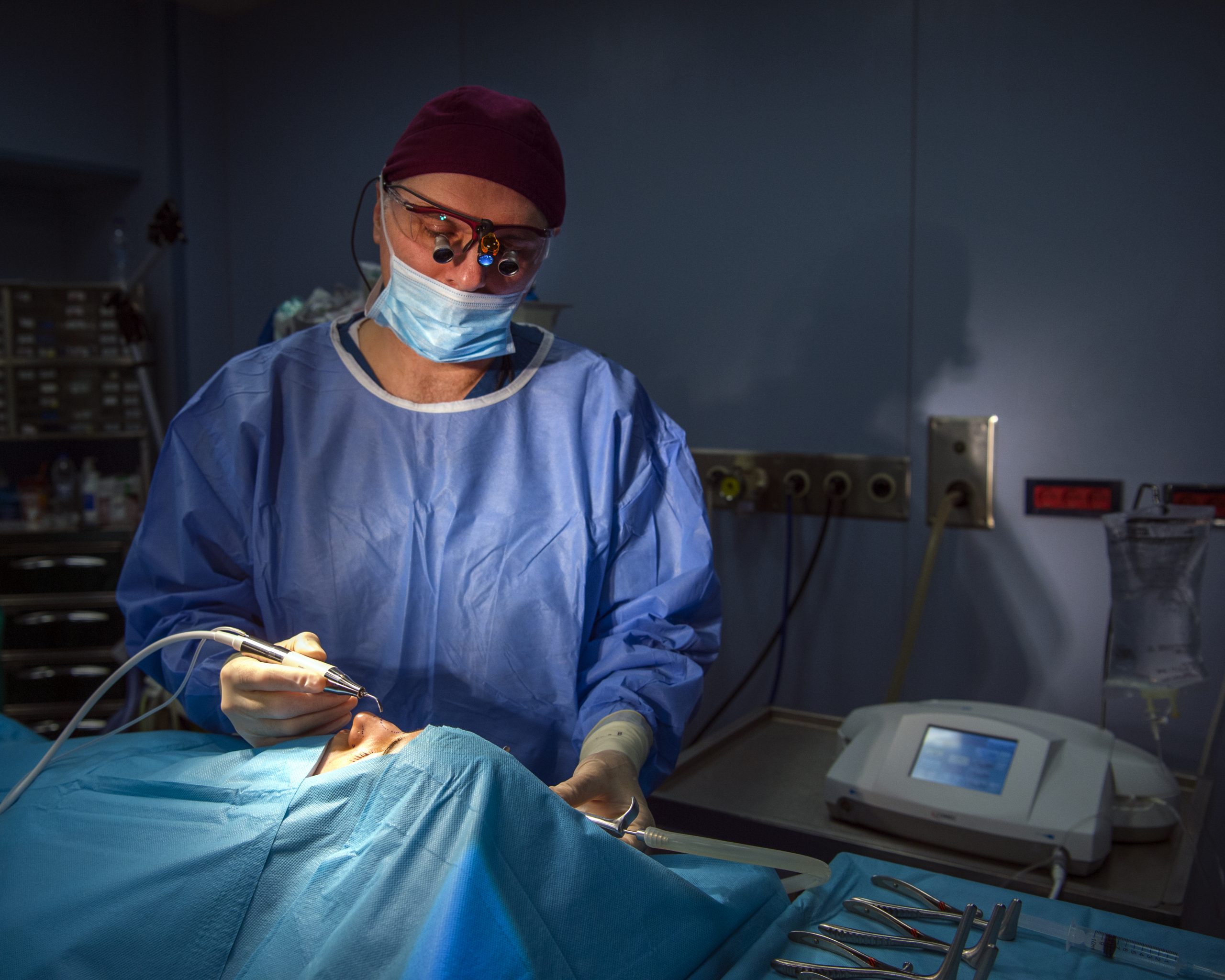 Dr George Mireas performing primary rhinoplasty surgery.